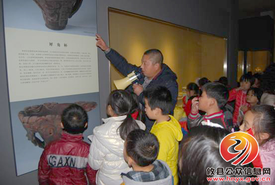 攸县博物馆组织县城区中小学校参观《湘东文明-攸县古代历史文物陈列》展览