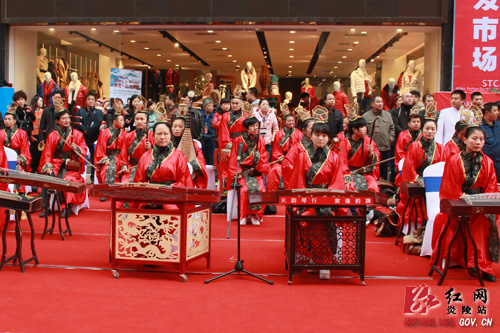 ＂炎帝陵祭典＂亮相株洲芦淞服饰始祖炎帝迎灵祈福仪式