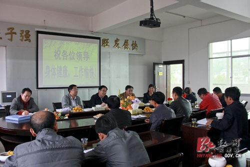 黄诗燕到三河镇调研指导人大换届选举工作