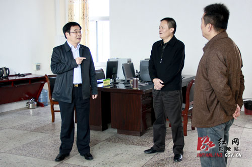 黄诗燕：坚持生态立县，建设美丽炎陵