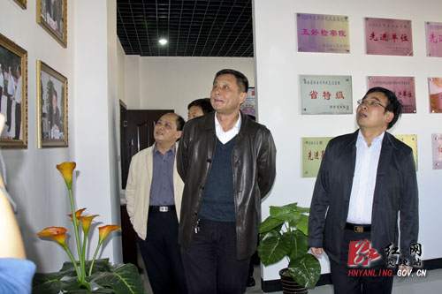 最高人民检察院渎职检察厅副厅长李忠诚来炎视察指导工作