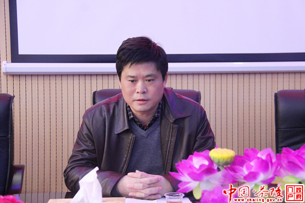 彭新军调研被征地农民养老保险工作情况