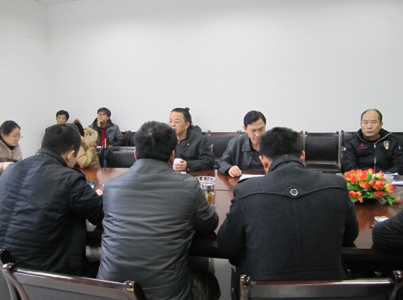 芦淞区市场管理局（建宁街道）开展芦淞区第四届人民代表大会第一次会议专题学习