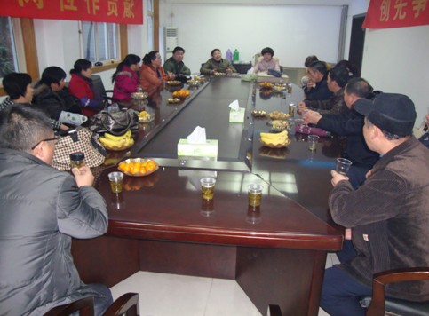 芦淞区环卫处举行退休职工欢送会