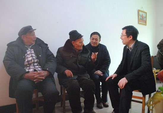 蔡典维走访慰问敬老院老人/老党员和困难群众/图