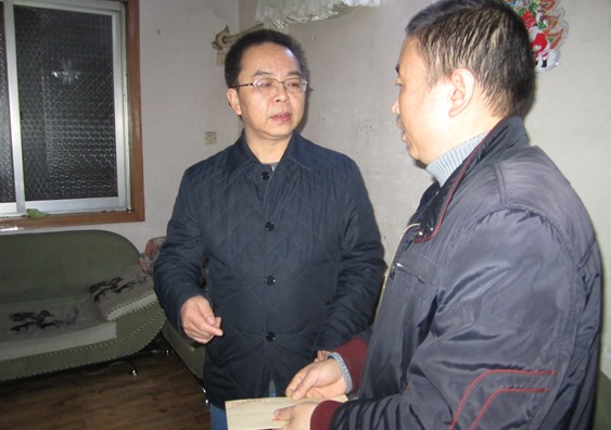 市场管理局（建宁街道）开展春节慰问活动