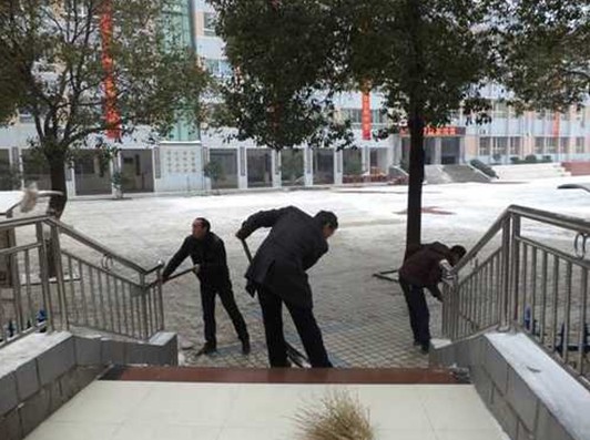 芦淞区教育系统积极开展雨雪天气安全防患工作