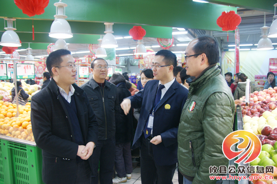 龚红果率相关部门视察攸县食品安全情况