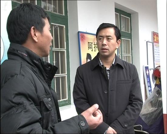 汤立斌到王十万乡、堂市乡、古岳峰镇调研基层组织建设