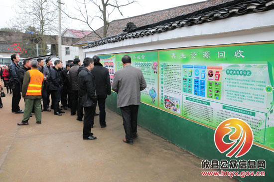 鸭塘铺乡再生资源回收站每月回收可利用垃圾约40吨