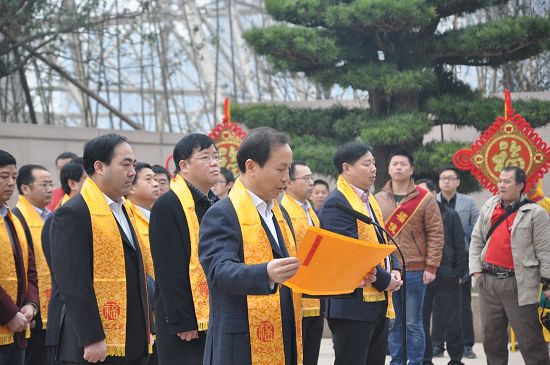 元宵祈福大典昨举行 云龙300人自行车队接福送福