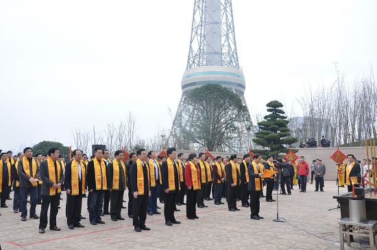元宵祈福大典昨举行 云龙300人自行车队接福送福