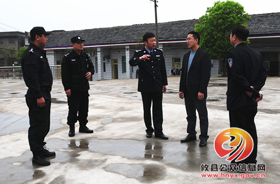 龚红果调研公安工作 提出“一个减少、六个提高”