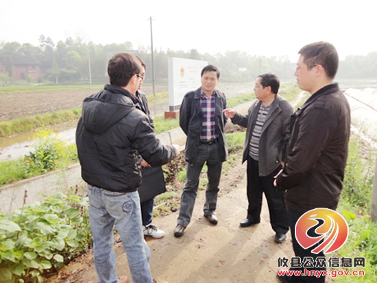 市委农村工作部萧学慧一行到攸县调研机械化育插秧情况
