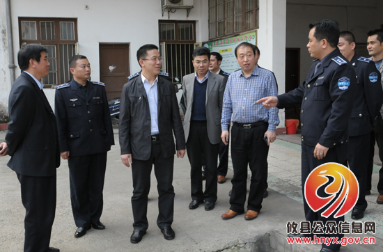 龚红果一行到城管系统调研指导工作