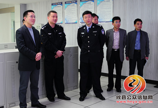 龚红果调研交警工作 强调“三保”