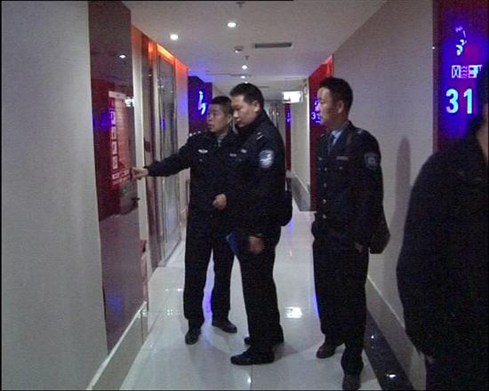 株洲县文化执法大队夜查娱乐场所