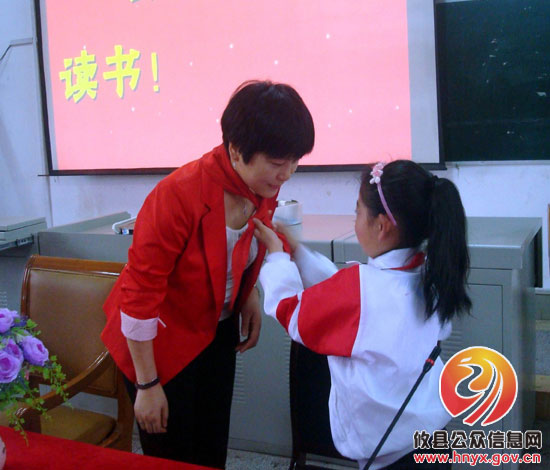 攸县文化路小学：著名儿童文学作家汤素兰作读书报告会
