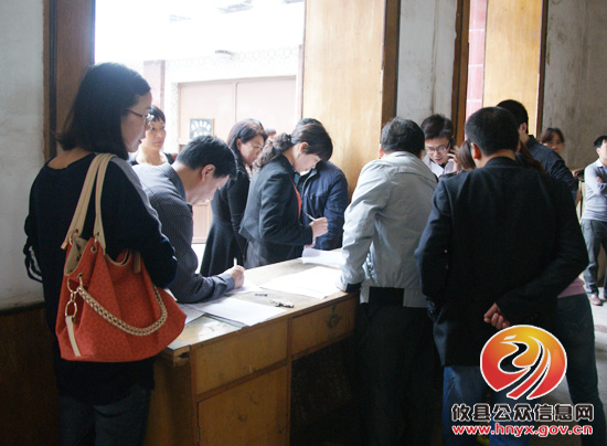 攸县纪委组织全县1400余名党员观看廉政电影“先遣连”
