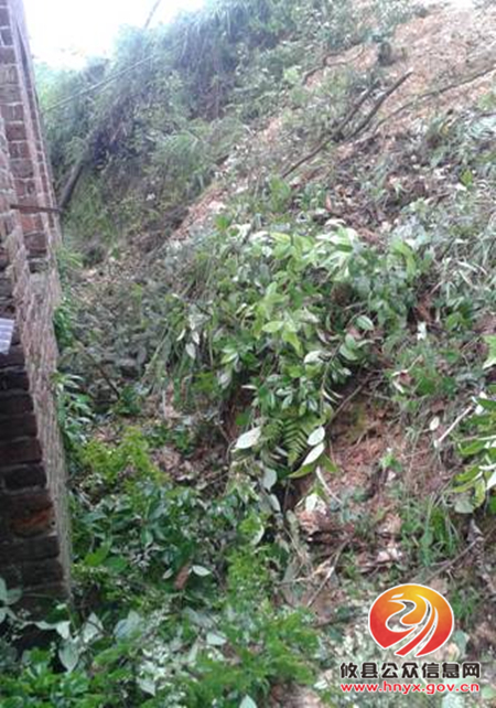 暴雨来袭　 攸县黄丰桥镇积极应对