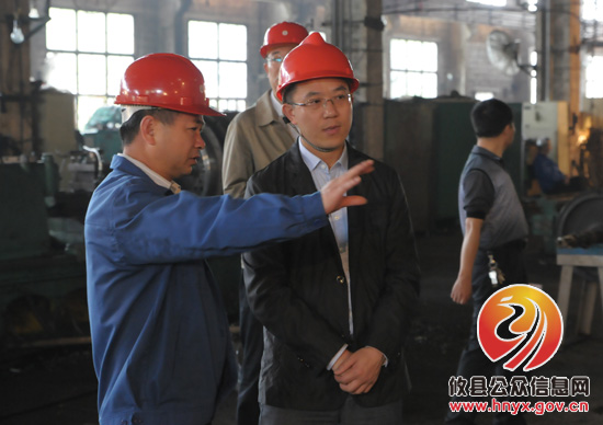 龚红果、张建勇到湘东化机调研指导工作