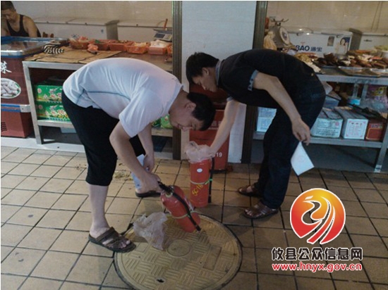 市场消防安全自查自纠——黄丰桥镇安全生产大检查活动纪实（2）