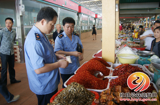 攸县工商局对我县食品市场进行突击检查