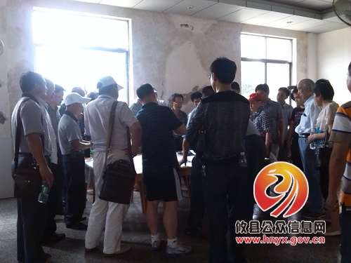 省诗词协会会长赵焱森一行到攸县黄丰桥镇督查指导文联工作