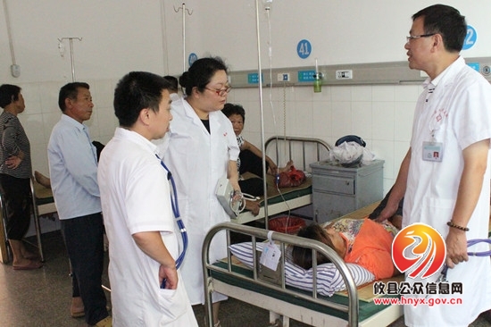 县人民医院深入桃水卫生院指导临床诊疗工作
