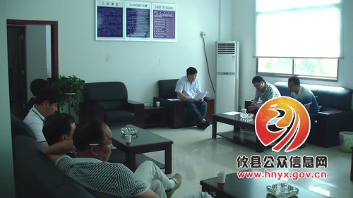 攸县矿综办到黄丰桥镇答复代表建议办理情况