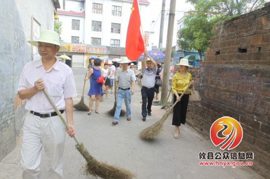 攸县旅游局积极开展“在职党员进社区、带头服务当先锋”活动
