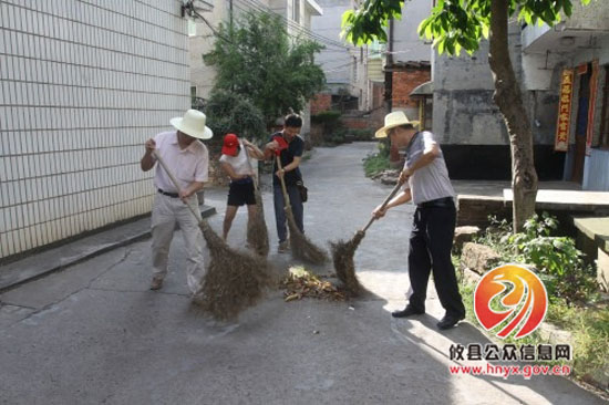 攸县旅游局积极开展“在职党员进社区、带头服务当先锋”活动