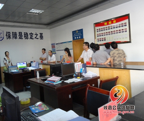 攸县农机局积极开展“在职党员进社区志愿服务”活动