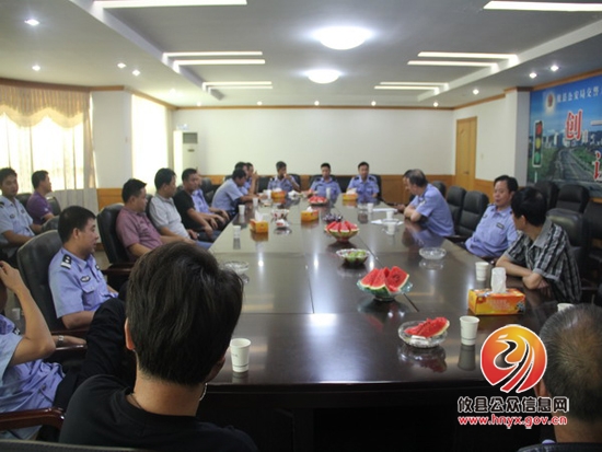攸县交警大队举行2013年庆“八一”拥军座谈会