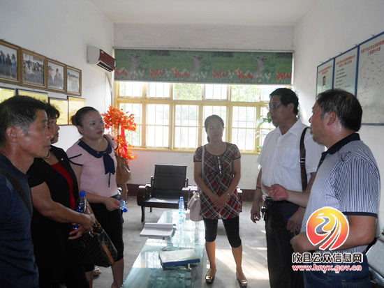 双牌县经管局局长邓祥信一行来攸调研农村土地流转工作