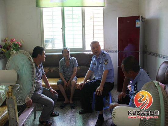 攸县交警大队赴黄丰桥镇开展“城乡同治、结对共建”工作