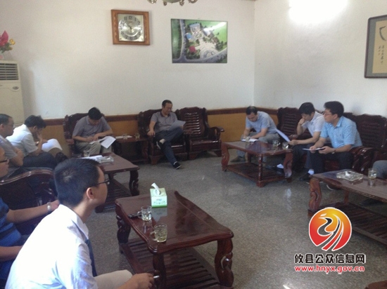 唐卫湘一行到酒埠江镇指导抗旱救灾工作