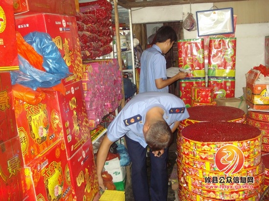 酒埠江工商所再次开展安全生产执法检查