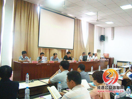 攸县明阳学校召开暑期教职工培训会议