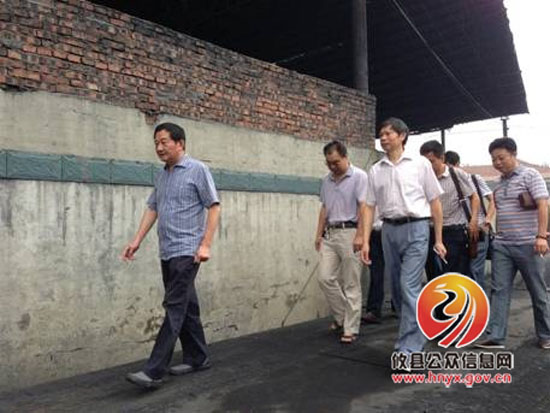 宾玉良到上云桥镇开展“百问百评”工作调研