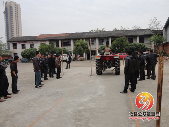 攸县农机局多举措 确保 “三秋”农机安全生产