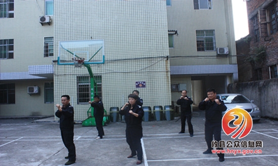 攸县法院“四个加强”推进警队建设