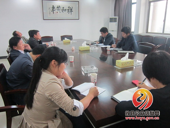 县委督查室到黄丰桥镇调研村级运行情况