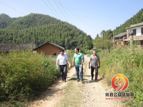 攸县交警大队在黄丰桥镇组织登山活动