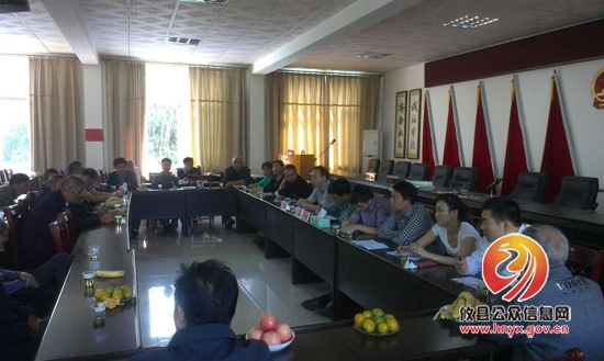 酒埠江镇召开“老人节”座谈会