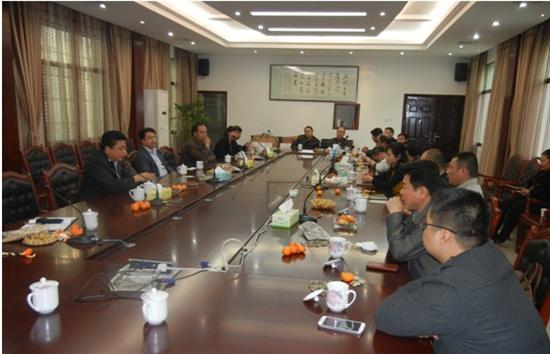 交通局召开退休干部座谈会