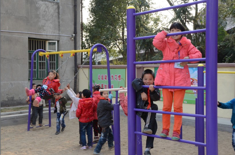 把合格教学点、公办园建在村民身边