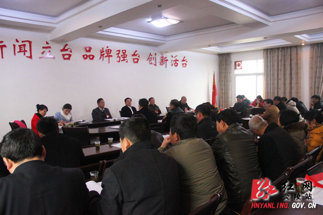 【两会快线】黄诗燕参加第四代表团分组讨论