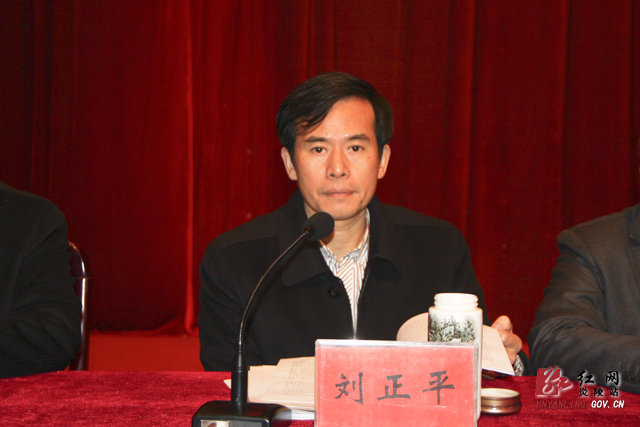 县纪委十一届六次全会暨全县反腐败工作会议召开