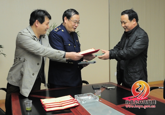 湘东家居城聘请10名社会监督员提升服务质量